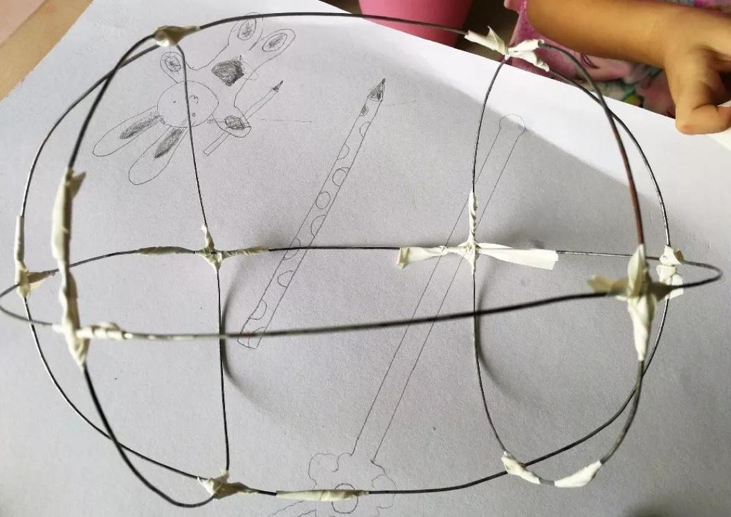 用纸杯和彩色纸做可爱的兔子灯笼,3-6岁少儿手工兔兔灯笼制做过程