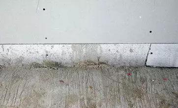 水泥稳定碎石层开裂怎么处理,水泥墙面鼓包开裂怎么补救