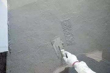 水泥稳定碎石层开裂怎么处理,水泥墙面鼓包开裂怎么补救