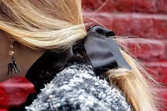 花式打结100种,单支花打蝴蝶结的打结方法