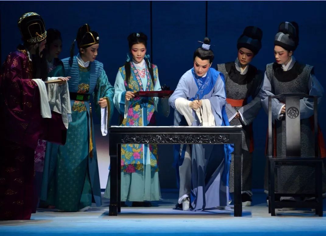 此人摊上「艳词门」痛失状元，去世后一众*女妓**却*工罢**凑钱为其送葬