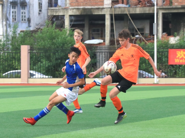 足梦视界｜中英足球文化交流，首站湛江轰动全城