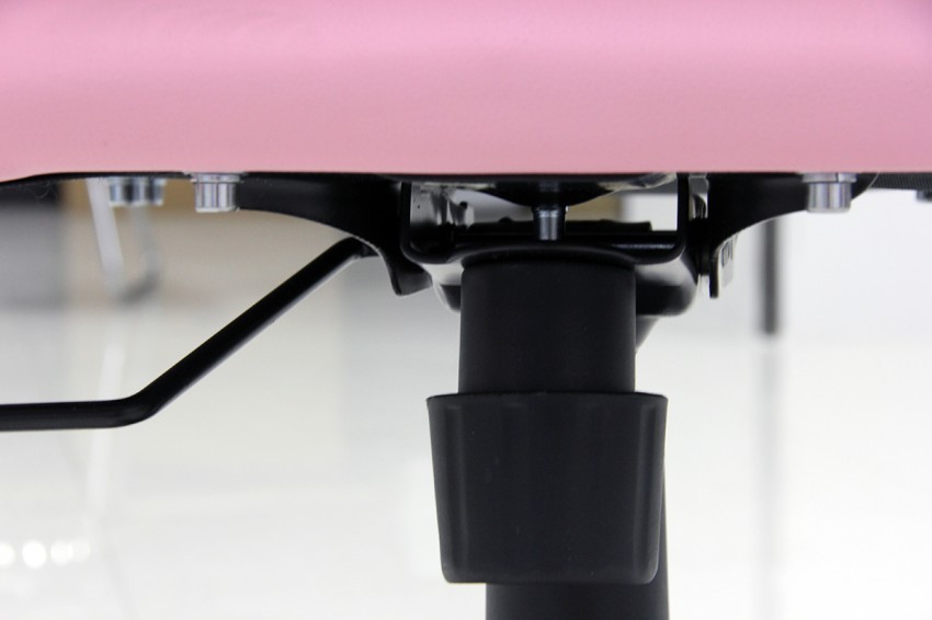 傲风af050测评,傲风电竞椅大耳狗测评