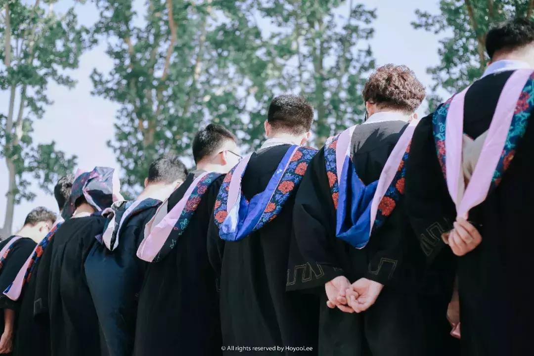 亲爱的山大，我有一张期限为永久的请假条，请批准～