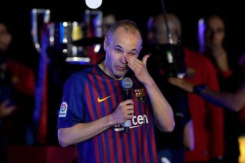 讲不出再见绿茵完整视频,讲不出再见告别足坛