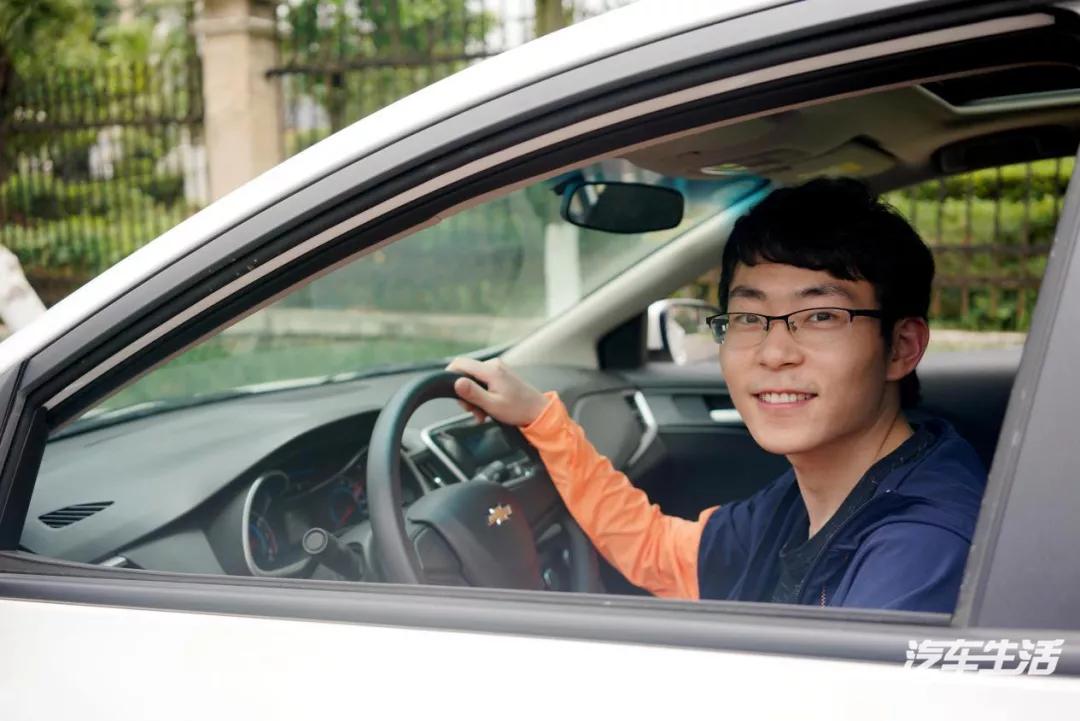 晋升奶爸后,我为何选择科沃兹作为人生的第一台车?