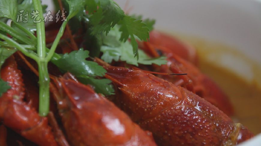 盱眙十三香小龙虾20斤正宗做法,十三香小龙虾和蒜泥龙虾哪个好吃