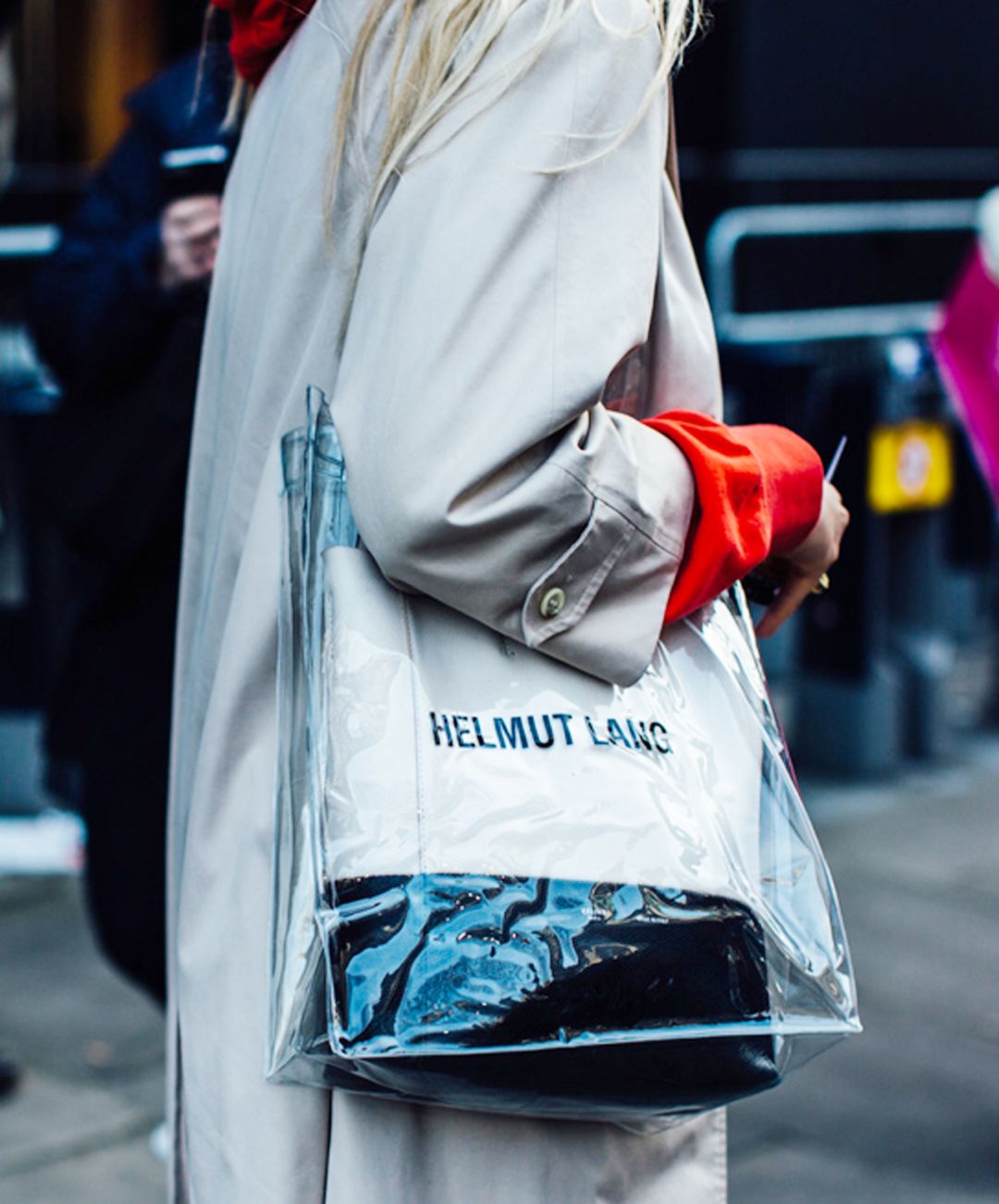 蛤?现在最流行的包包竟然是……塑料袋?