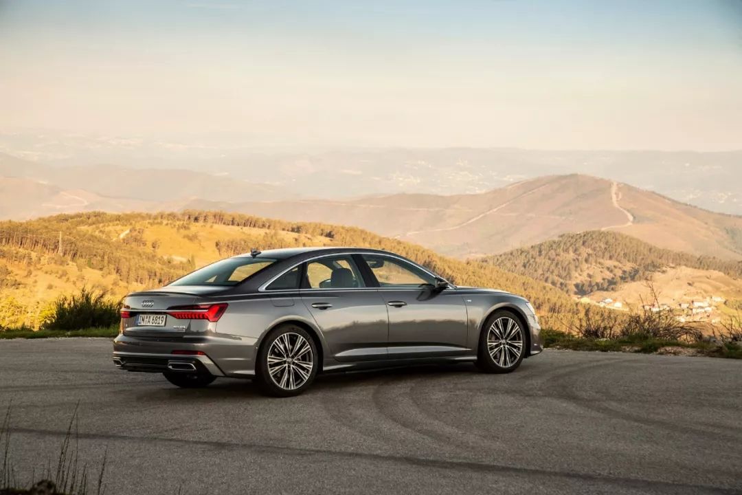 这是正餐前的花生和瓜子——试驾柴油动力的全新奥迪A6