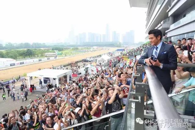 看赛马的意义在哪里,为什么看马术要戴礼帽