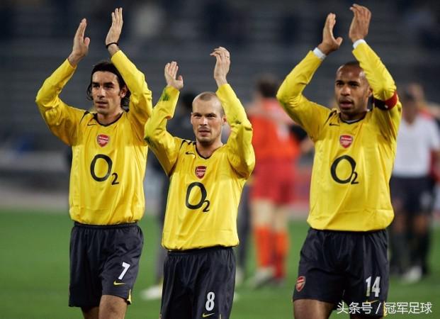 温格时隔4年再次回归阿森纳,温格告别阿森纳最后一场