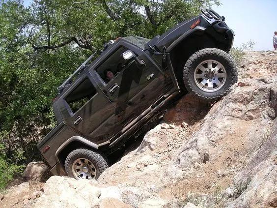 有些车活着,它已经死了,有的车死了,就再也见不着了