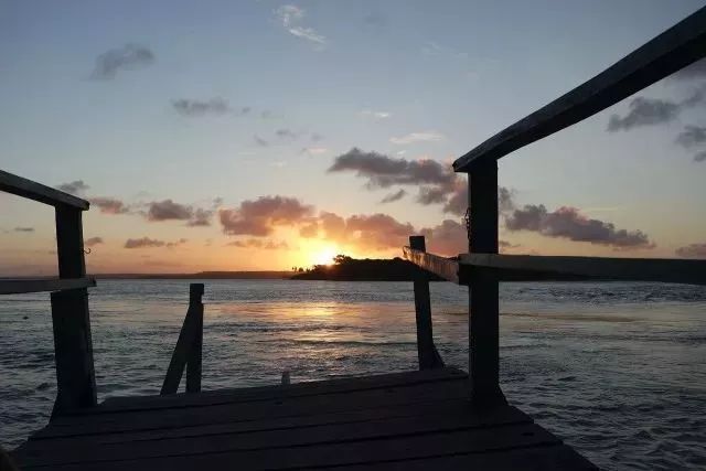 中国股市a股到底见底没有,a股全线下挫沪指失守