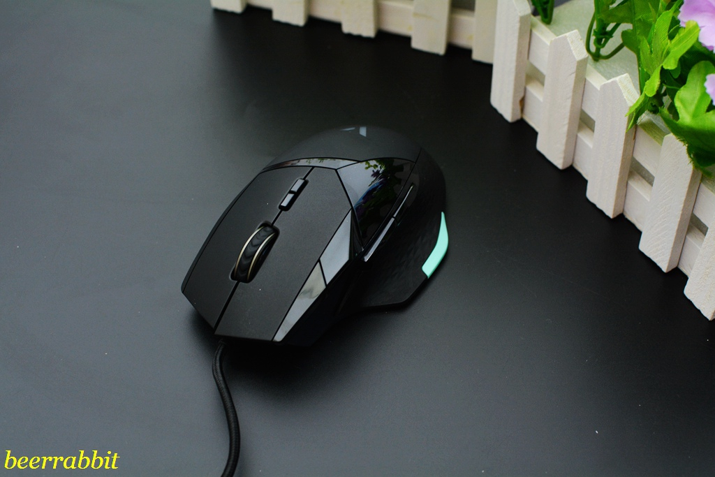 雷柏vt900和罗技g502哪个好,雷柏rapoo雷柏vt900鼠标