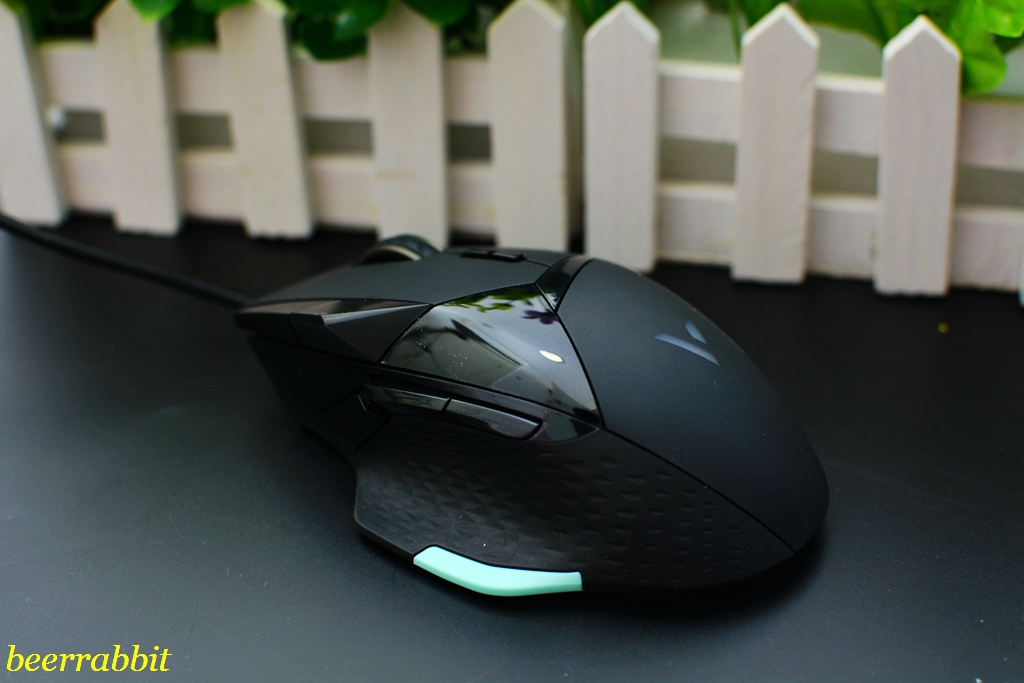 雷柏vt900和罗技g502哪个好,雷柏rapoo雷柏vt900鼠标