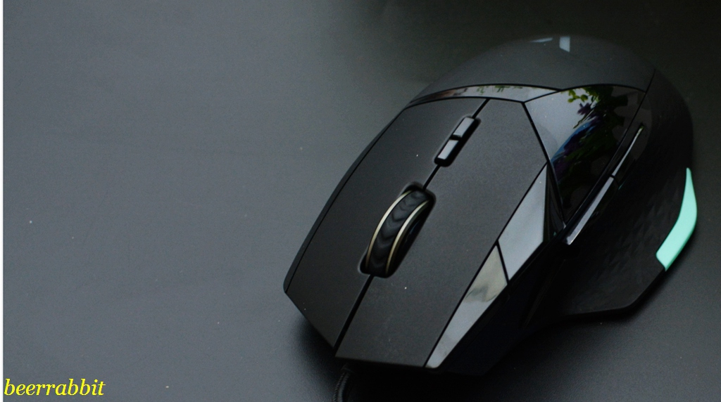 雷柏vt900和罗技g502哪个好,雷柏rapoo雷柏vt900鼠标