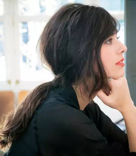 法式慵懒低马尾扎法,慵懒低马尾怎么扎好看