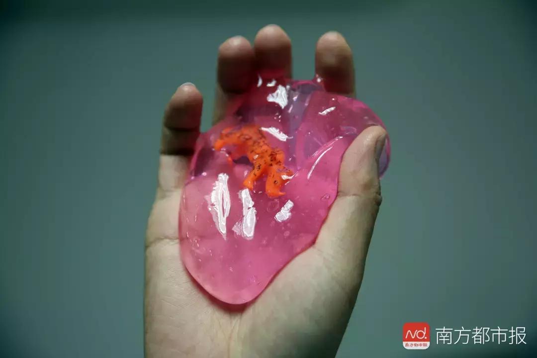 史莱姆彩泥的危害,史莱姆水晶里有毒吗