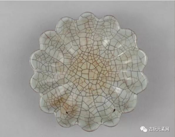 故宫宋代哥窑,故宫博物院宋代哥窑弦纹瓶