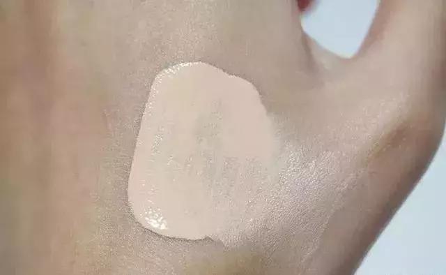 用了不想换系列｜适合夏天的粉底液大种草