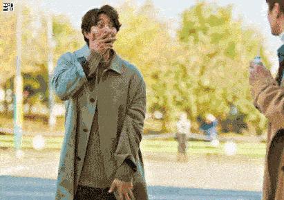 辣妹标价3万叫爸爸，海外火爆的“援交”APP竟冲上排行榜第一！