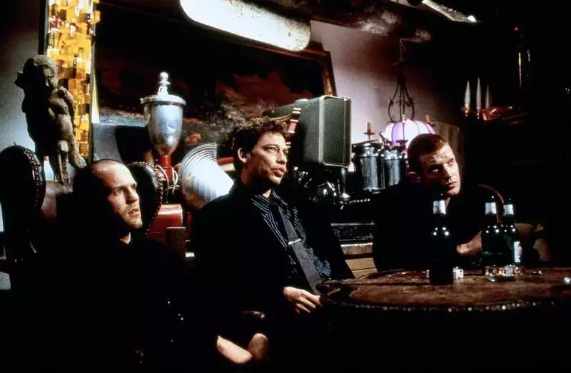 公认十部世界级黑帮电影,世界公认的九部经典黑帮电影