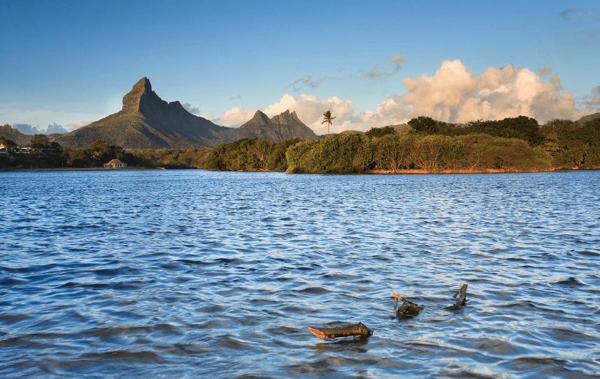 一海一世界完整视频,一海一世界一船一菩提