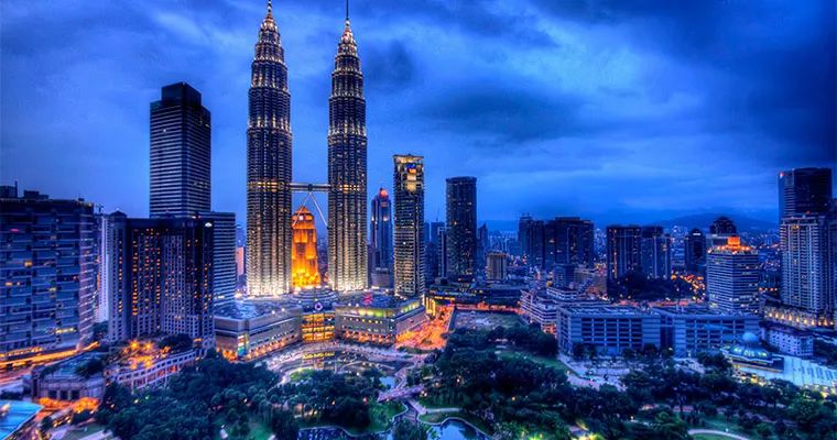 带“纪念品”进马来西亚，他被拘留4天、花费几万、判入狱半年……