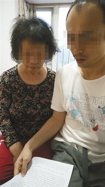 老人双肺感染医院拒收,养老院拒收乙肝老人怎么办