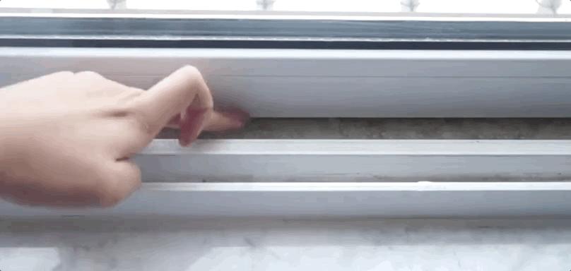 窗户发霉怎么洗掉霉斑,窗户周围墙体渗水返潮发霉处理