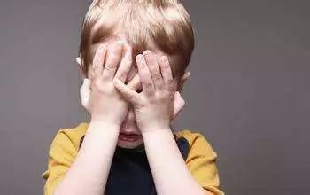 小男孩胆子小如何正确的引导,胆子小的孩子要怎么样引导