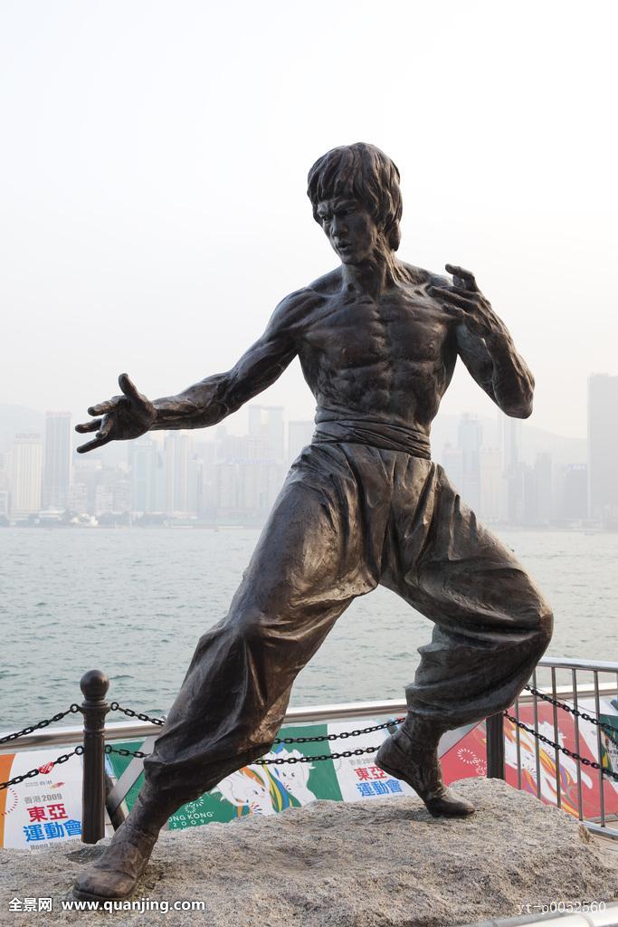 百年中国电影史上的10大男明星,中国十大最难超越的经典男星角色