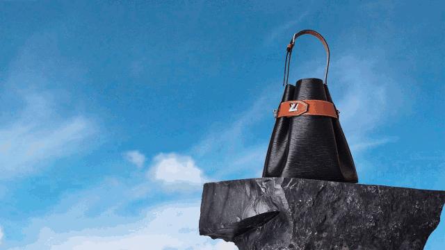 louisvuitton早春新款牛角包,louisvuitton熊猫包