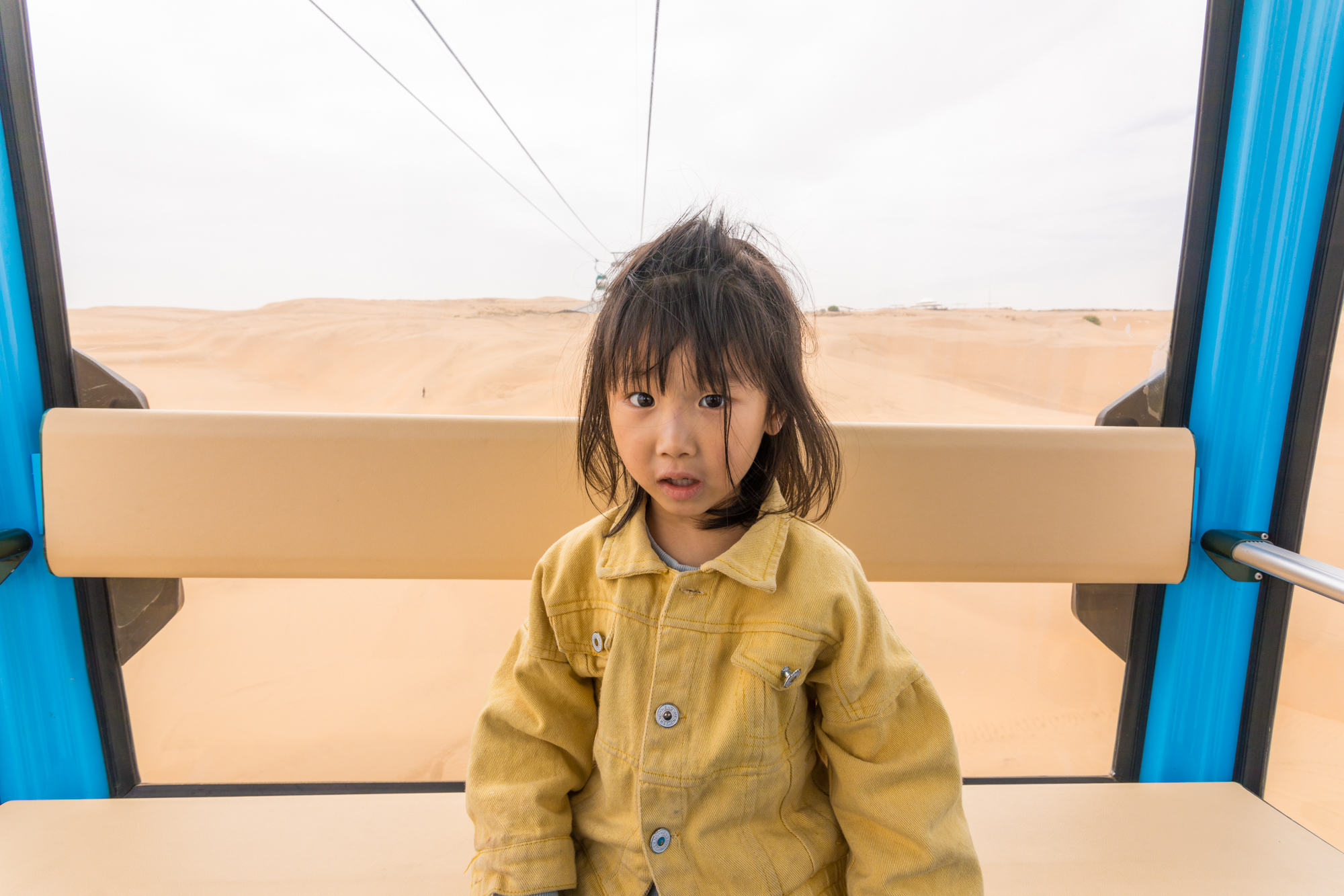 沙漠里外星人飞船,沙漠外星飞船