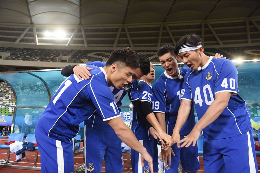 奔跑吧兄弟鹿晗和100人比赛,奔跑吧鹿晗搭档