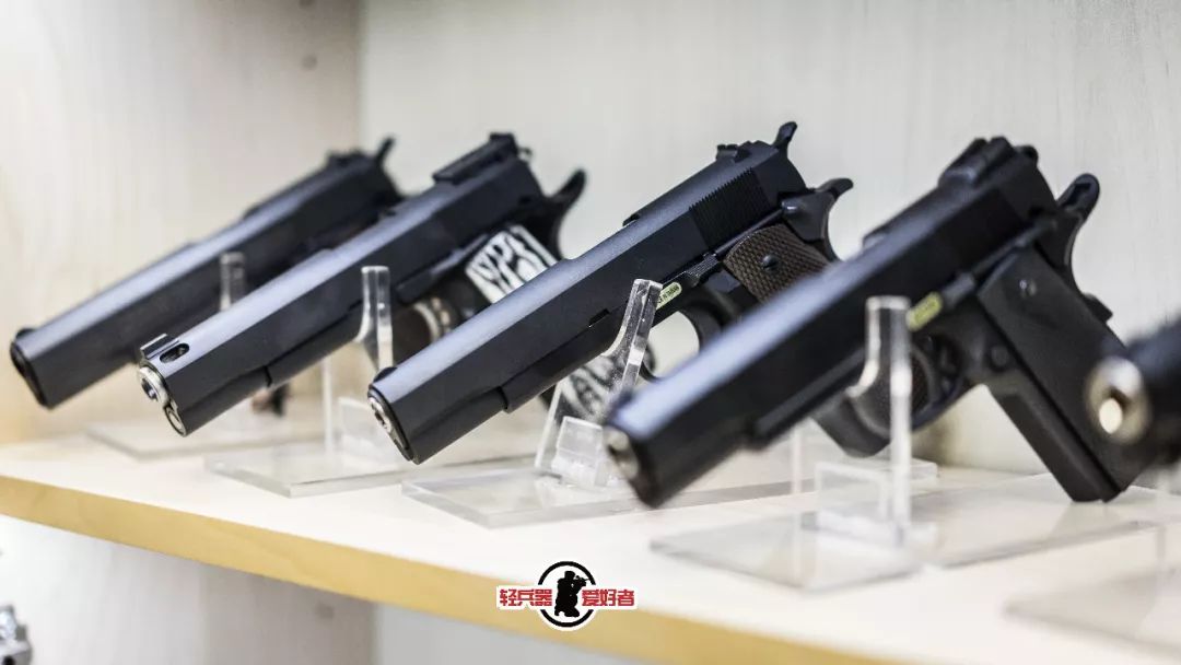 男人天堂,一起逛逛俄罗斯的“*器武**”商店