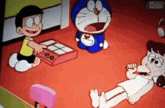 哆啦a梦45年后的大雄与静香,哆啦a梦25年后的大雄见到了静香