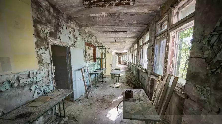 深山里发现荒无人烟的鬼城,欧洲无人小镇