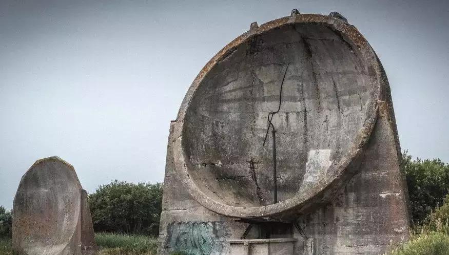 深山里发现荒无人烟的鬼城,欧洲无人小镇