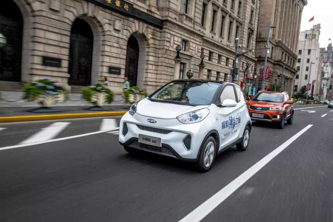 奇瑞小蚂蚁300满电显示227正常吗,奇瑞小蚂蚁300智享版价格