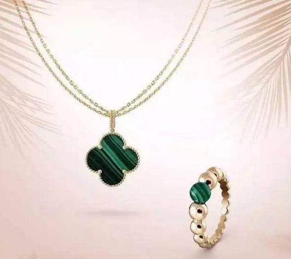 梵克雅宝四叶草项链,最美的就是现在拥有的,多少钱能买到