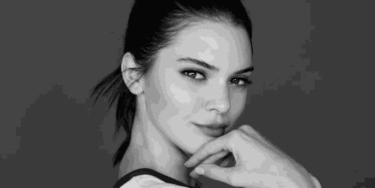 最适合夏天的粉底，蹦迪吃火锅都不脱妆！