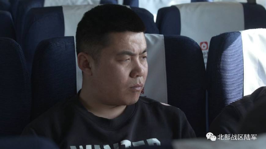 流泪了！申亮亮班长追忆：“兄弟！两年了，我好想你”