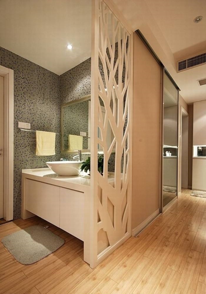 餐厅对着卫生间的处理方法图,餐厅对着卫生间怎么改造