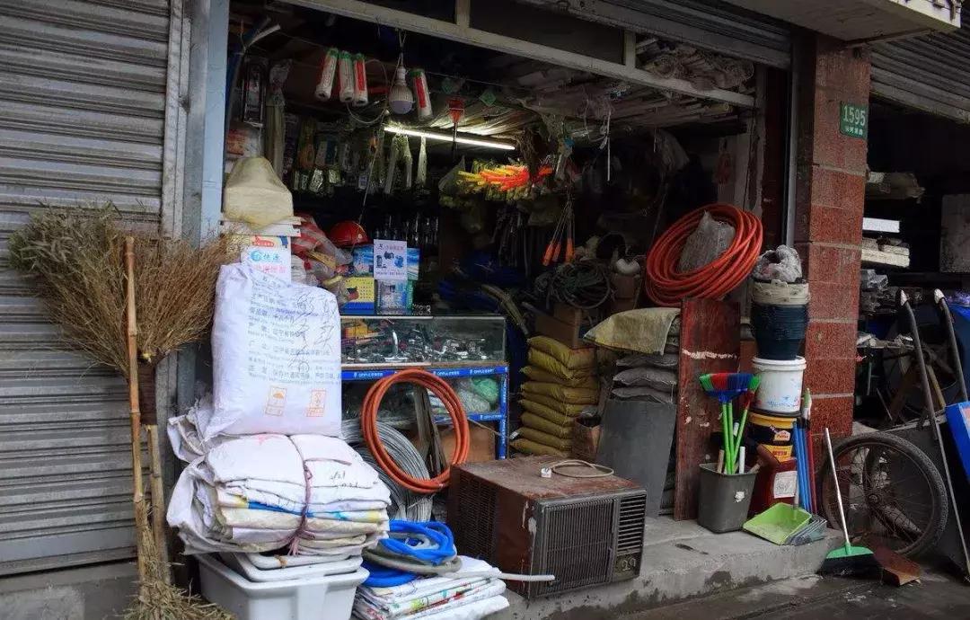 头疼装修材料该怎么买？还好有老师傅提点我，这质量用50年没问题