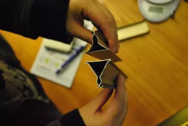 头疼装修材料该怎么买？还好有老师傅提点我，这质量用50年没问题