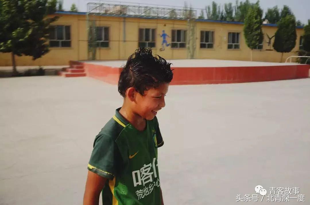 新疆足球梦,足球梦的新疆孩子