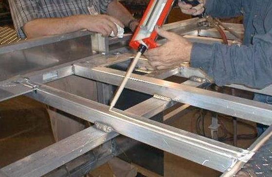 装修中常见的胶有哪些,装修用的各种胶的区别