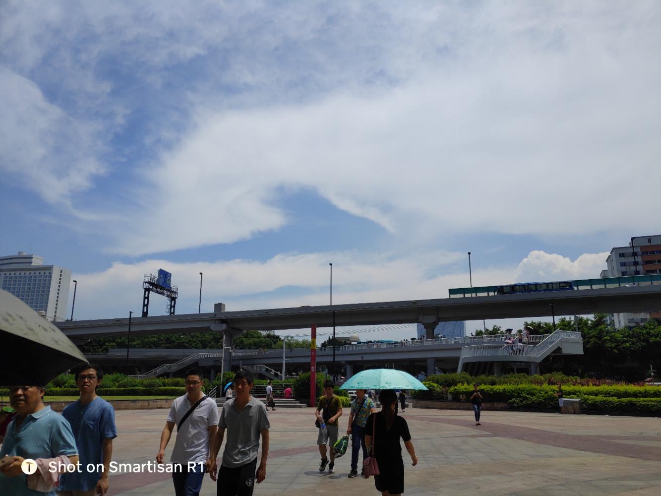 坚果r1玩吃鸡游戏体验,锤子坚果R1现在怎么样