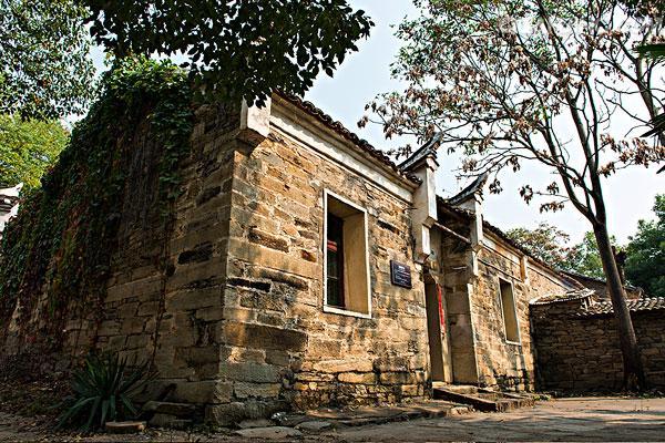 丈夫在外面打工妻子回家怎么办,妻子在外面打工几年不回来怎么办